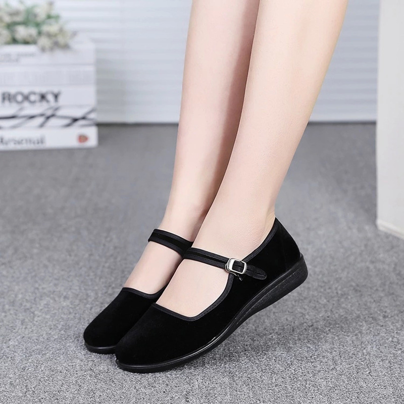 Picture of Old Beijing cloth shoes women's work shoes flat non-slip soft bottom comfortable belt Women's cloth shoes black Hotel flat shoes