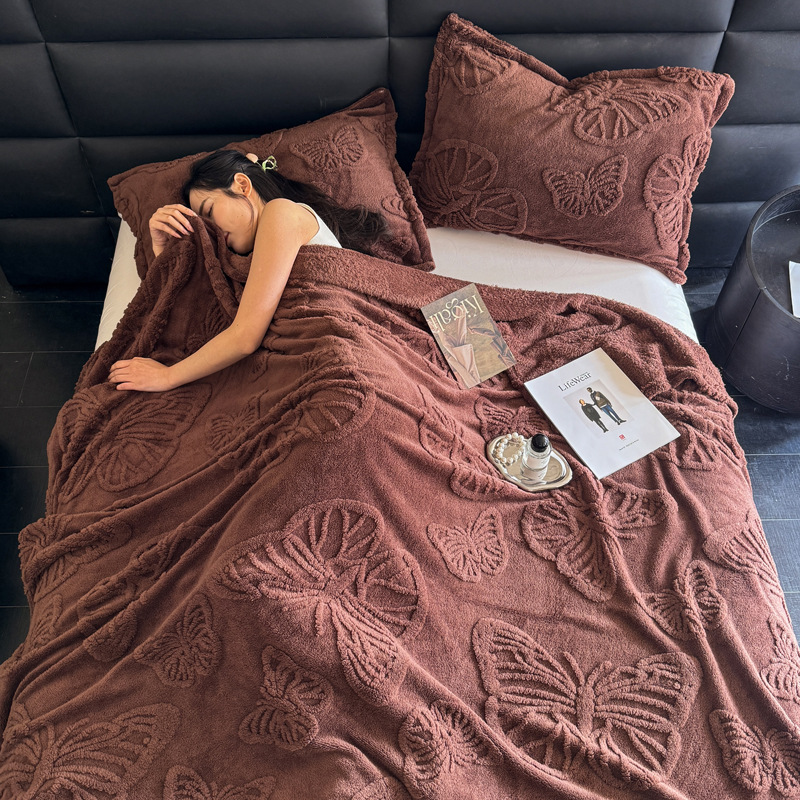 Picture of Taff velvet blanket butterfly nap blanket flannel blanket gift blanket air conditioning blanket foreign trade blanket wholesale