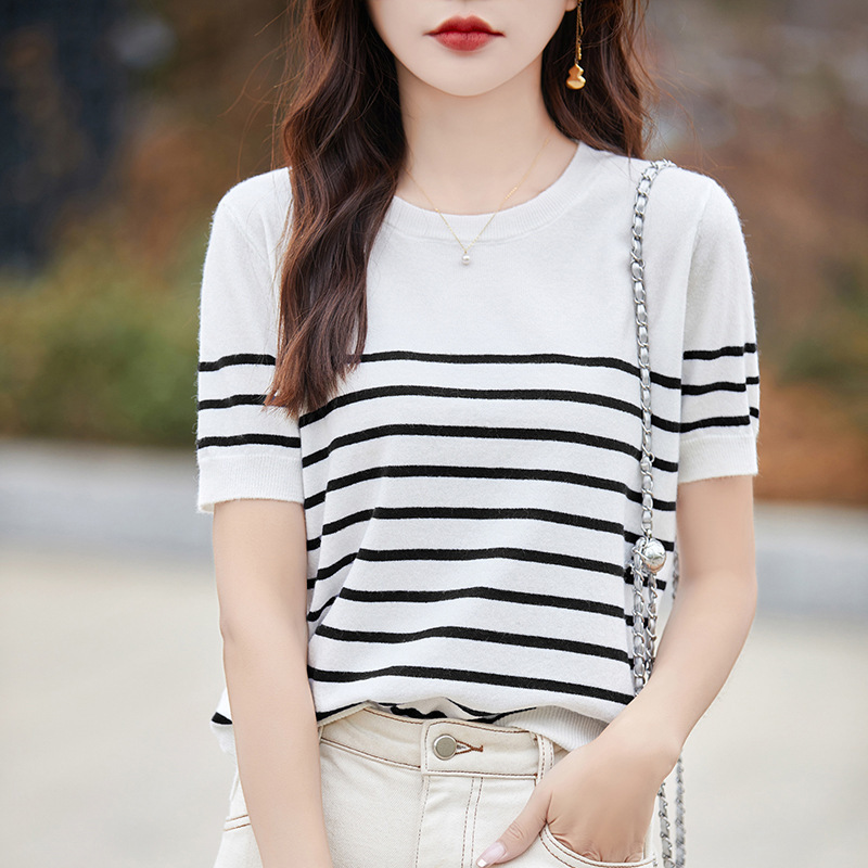 Spring and Summer 2025 New Striped Knitted Short-sleeved T-shirt Women's Loose Crewneck Shoulder Elegant Age-reducing All-match Base Body