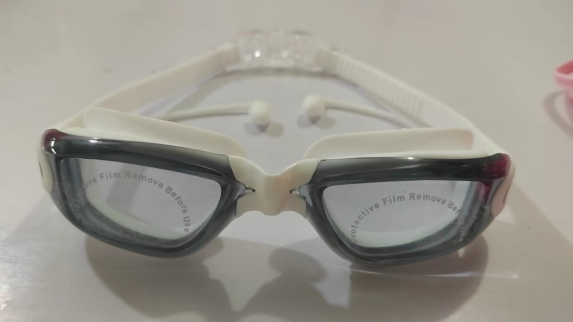Picture of Cross-Border High-Definition Swimming Goggles, Anti-Fog, Eye-Proof, Silicone Myopia Glasses, Waterproof Swimming Equipment, Electroplated Swimming Goggles Wholesale