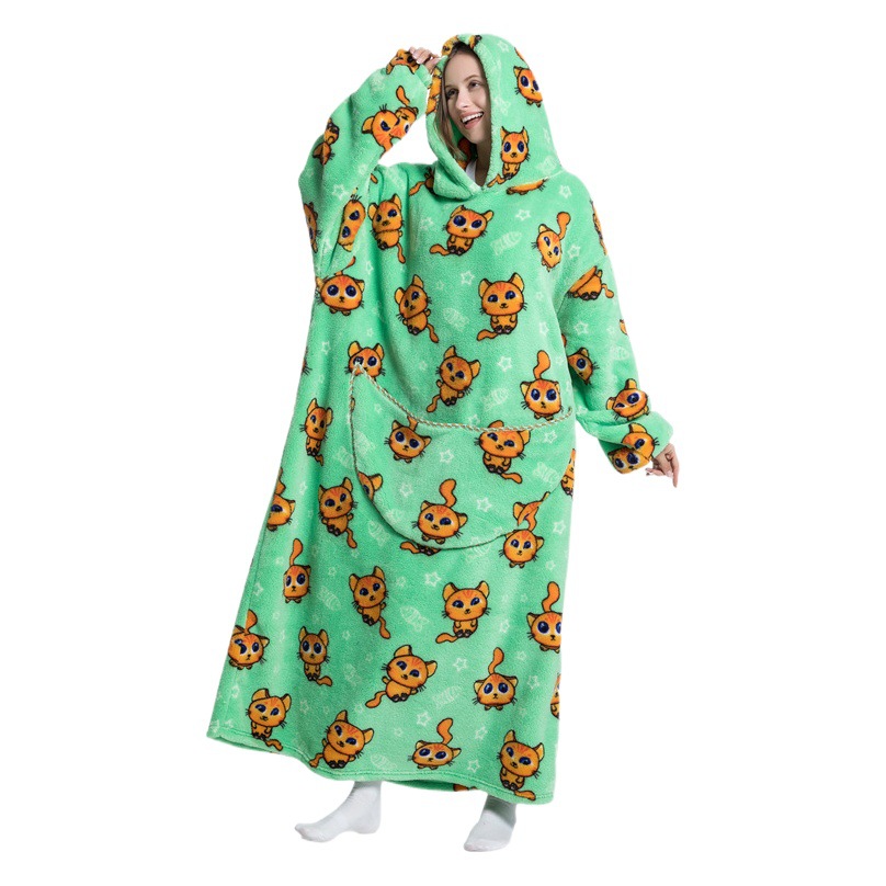 Blanket Royal cold clothes hooded cartoon pajamas warm pullover lazy TV blanket thickened oversize sweater