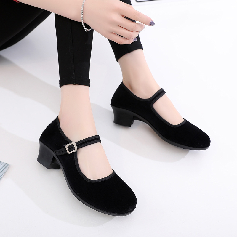 Picture of Dance shoes ladies folk dance shoes dance shoes black cloth shoes flat velvet foam twist yangko practice shoes manufacturers breathable