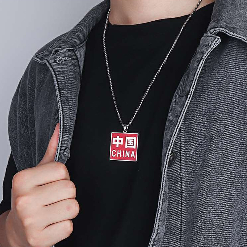 Picture of Ins National Trend Retro Sanxingdui Mask Gold Pendant Necklace for Men and Women Hip-Hop Cool Trendy Fashion Sweater Chain