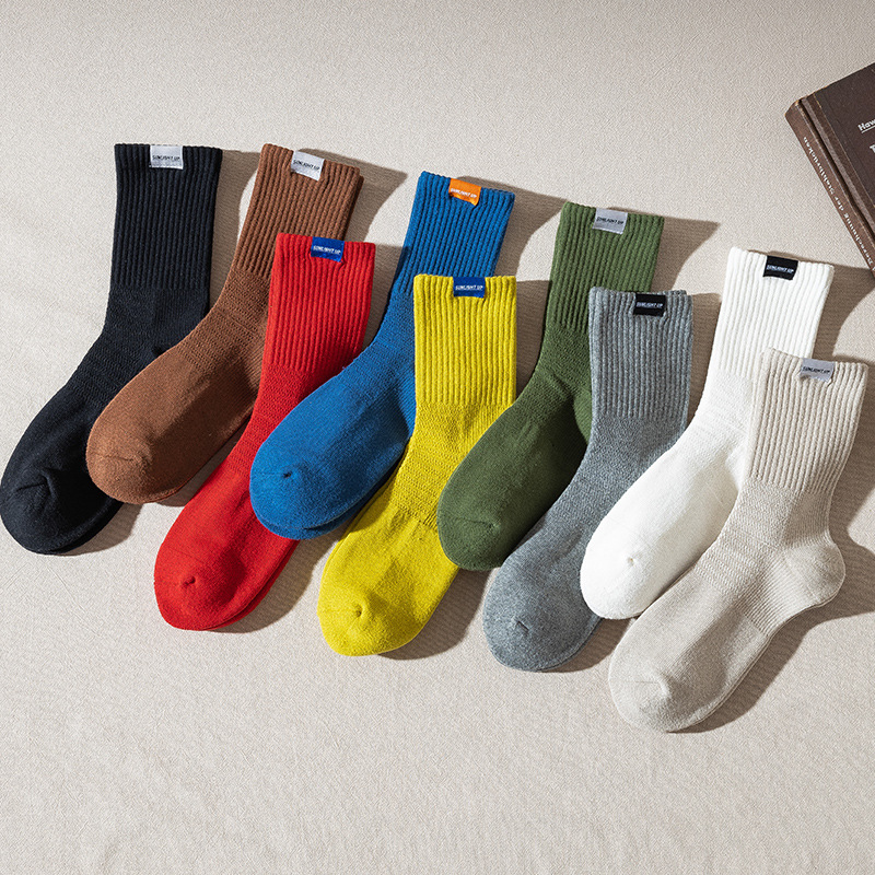 Picture of Autumn and Winter New Breathable Sports Trendy Socks Men's Towel Bottom Mid-length Socks Korean Letter Cloth Label Basketball Men's Stockings