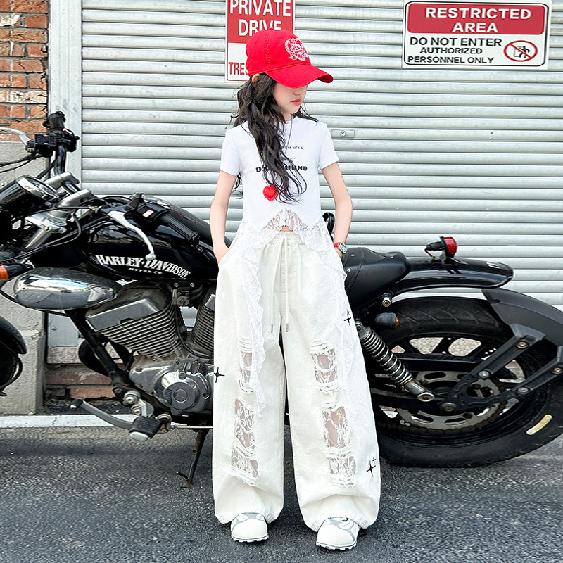 Picture of Girls' Summer Hole Sports suit Western Style 2025 New Casual Girls' Top Wide Leg Pants Two-Piece Trendy