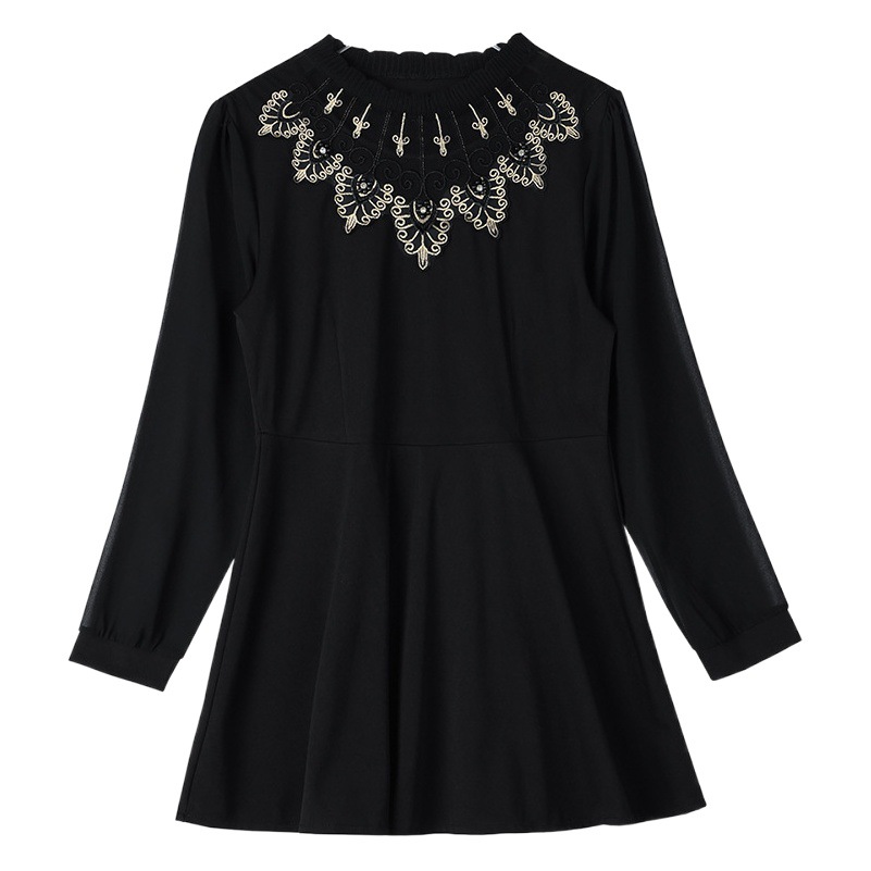 Real shot this spring's new waist skirt belly-covering long sleeve base shirt foreign style French top