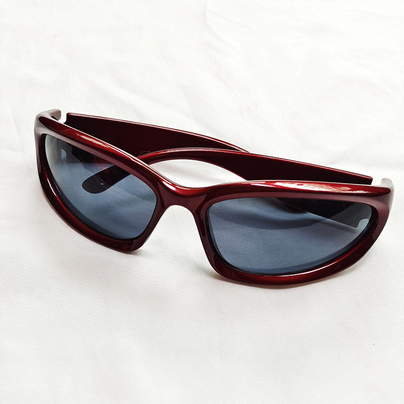 Picture of Punk Futuristic Sunglasses Women's European and American Hot Girls Super Cool Street Photograph Sun Protection Glasses Men's Sports Style Riding Sunglasses