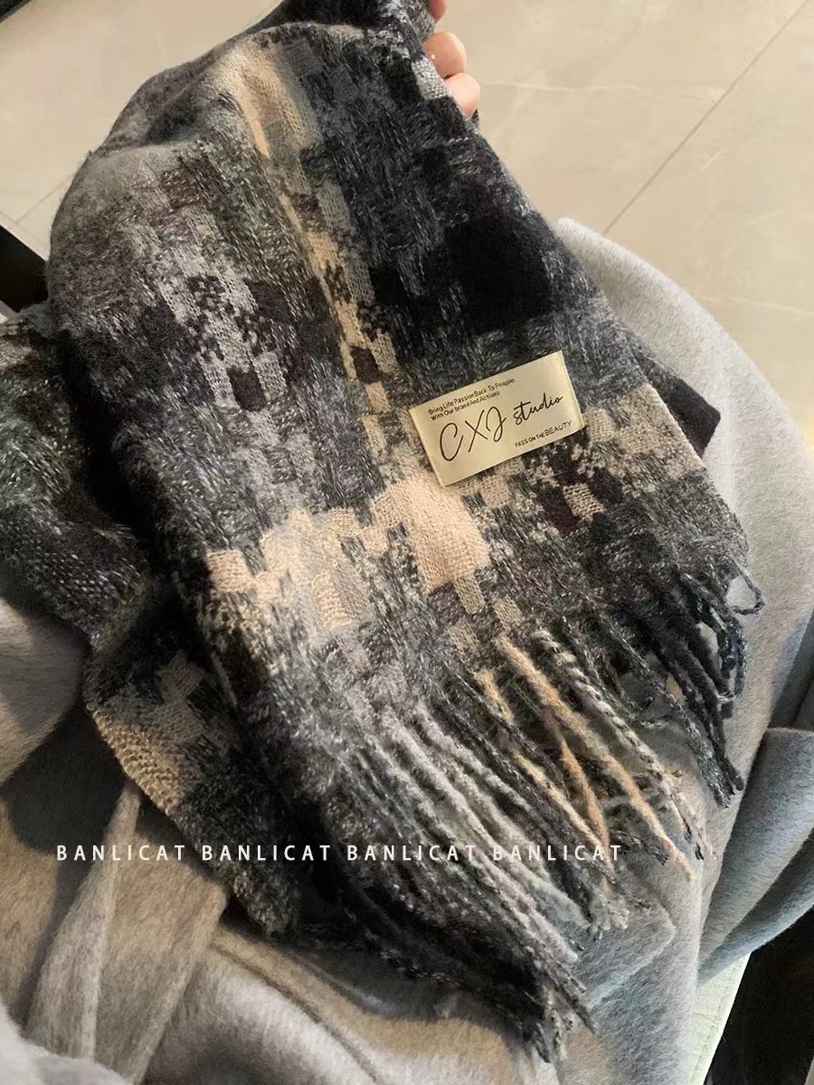 Picture of Cross-border solid color new imitation cashmere scarf women's autumn and winter thickened warm shawl solid color student scarf men's wholesale