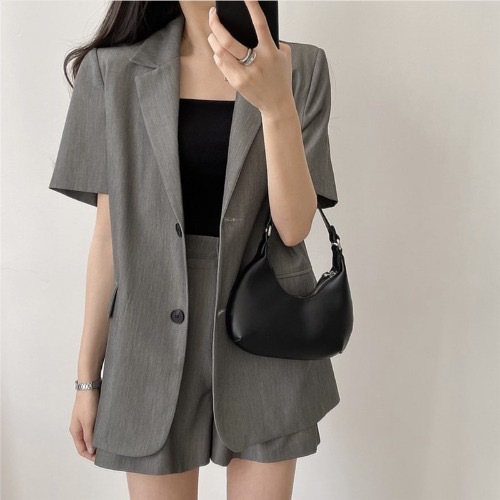 Xinyu two-button lapel short-sleeved small blazer + suit shorts three-point pants retro Hong Kong-style casual suit