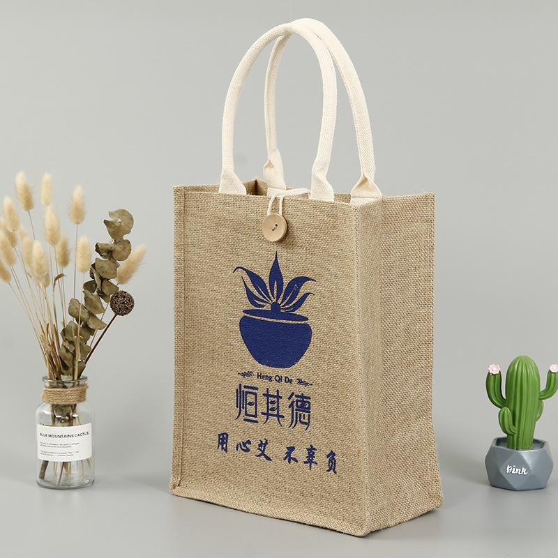 Factory Wholesale Coarse Jute Cloth Tote Bag with Wooden Buckle Jute Gift Bag Shopping Tote Bag Custom Logo
