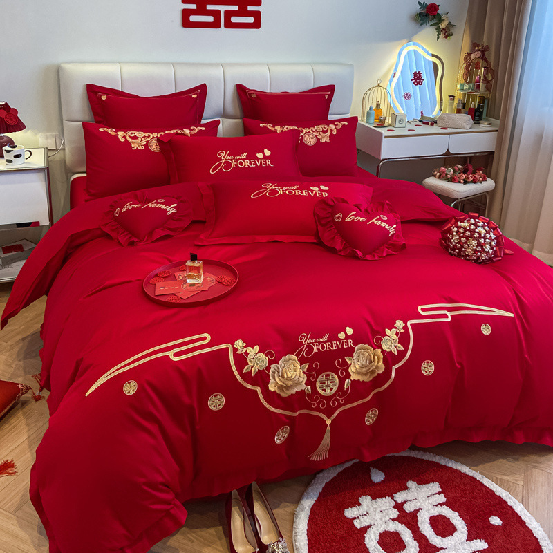Picture of Cotton Wedding Bedding Four-piece Wedding Cotton 100 Bed Sheet Quilt Cover Big Red Festive Accompanying Quilt