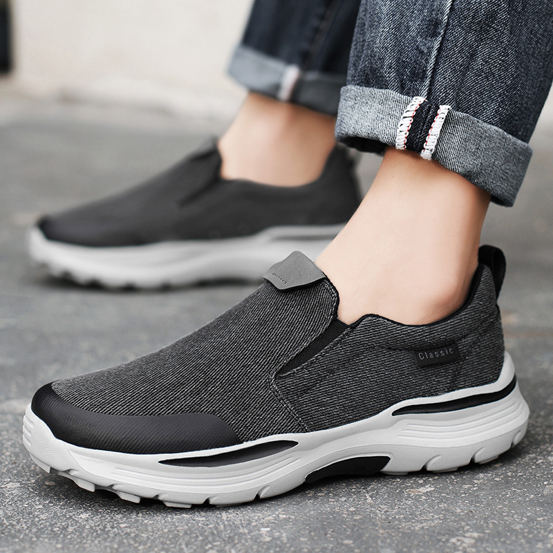 Spring and Summer New Export Large Size Slip-On Loafers Canvas Breathable Slip-On Casual Shoes Lazy Loose Driving Shoes
