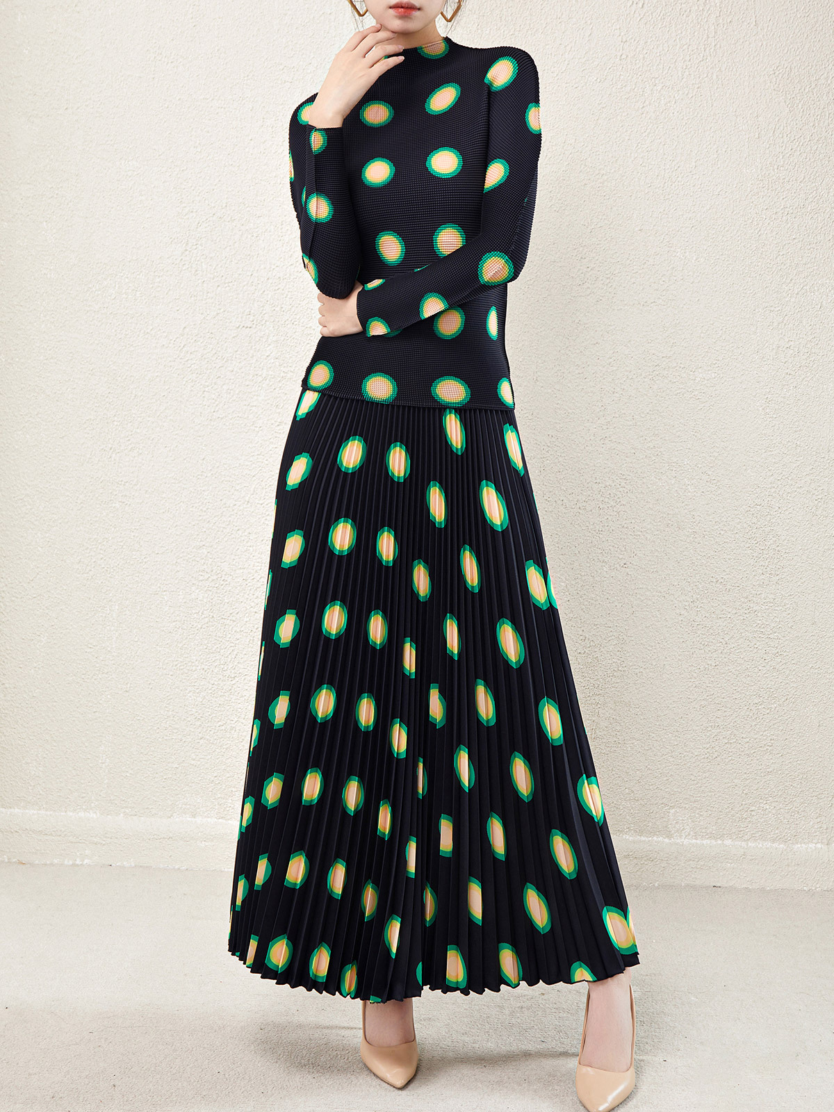 European and American Polar Dot Printing Suit New Fashion Casual Half High Collar Polar Dot Long Sleeve Top High Waist Pleated Skirt Suit