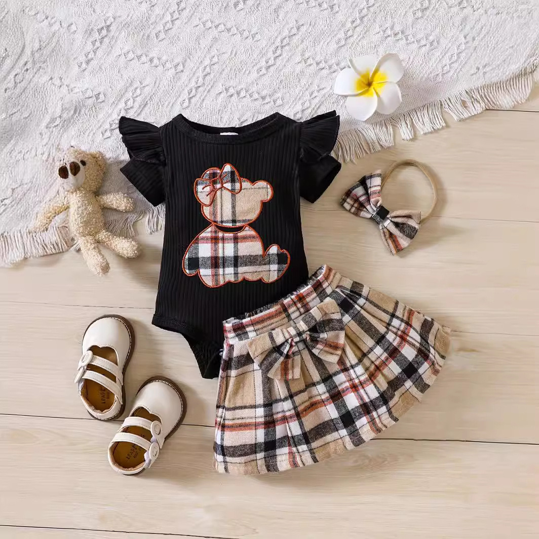 Picture of Cross-border INS newborn baby bag fart triangle khayi baby girl plaid skirt summer bear two-piece suit