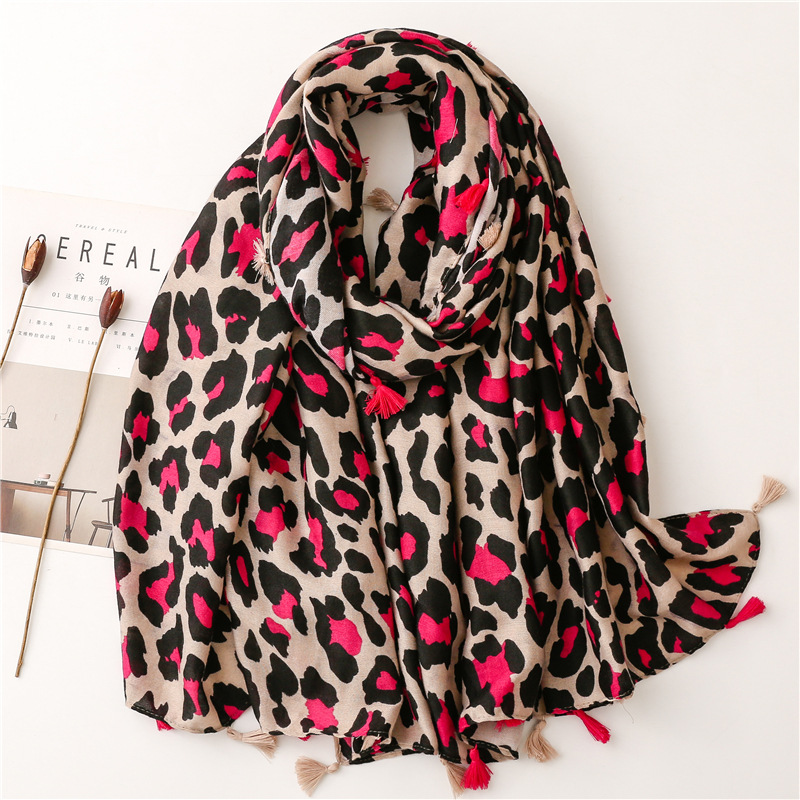 European and American fashion wild big leopard print rose red four sides tassel soft thick long gauze cotton linen hand scarf