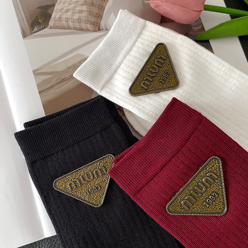 Angora Red European Metal Triangle Standard Socks Women's Autumn and Winter Warm Calf Stacking Socks Mid-length Socks with Shark Pants