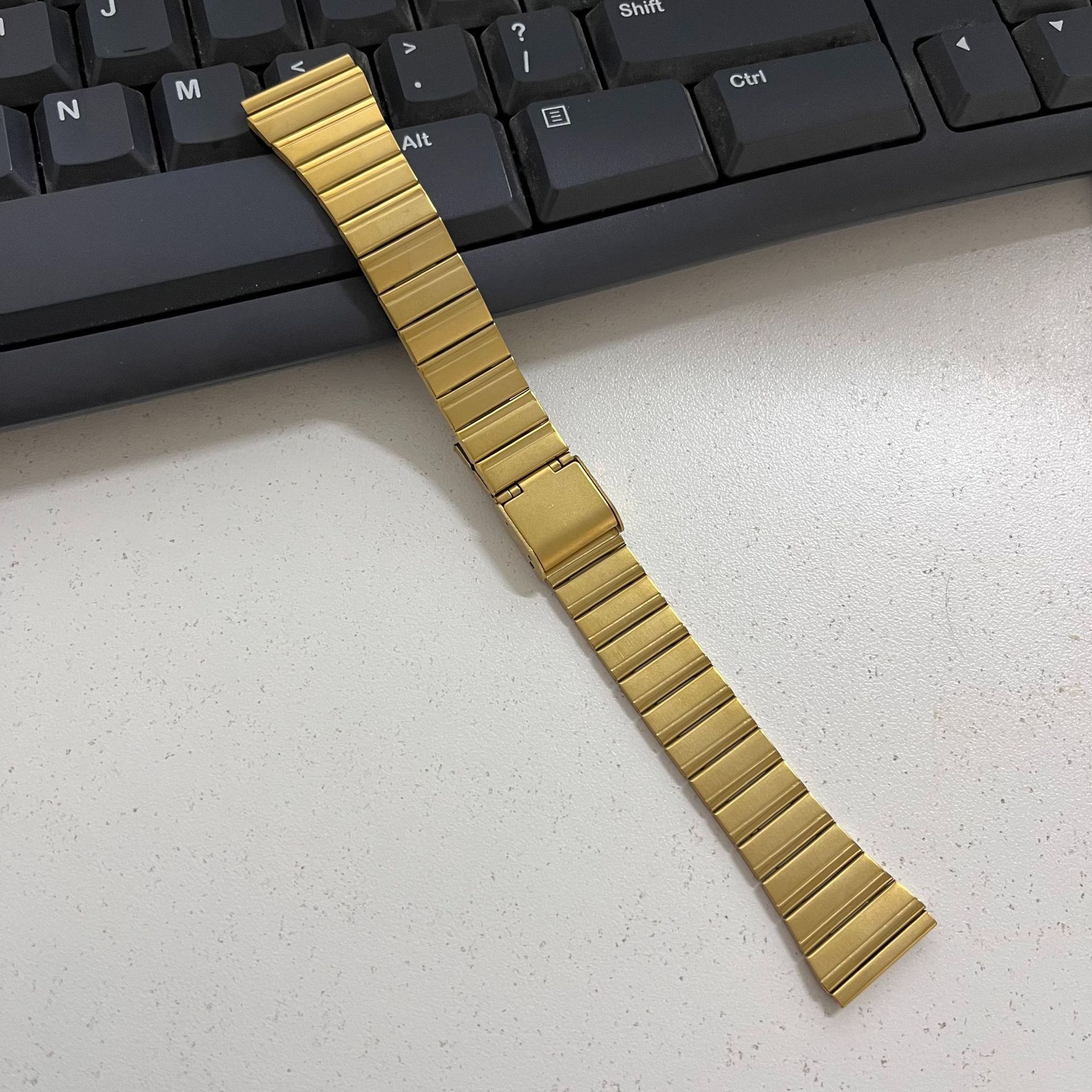 Picture of New retro steel strap for Cassib F91 AQ-S810W stainless steel strap 18/20mm in stock