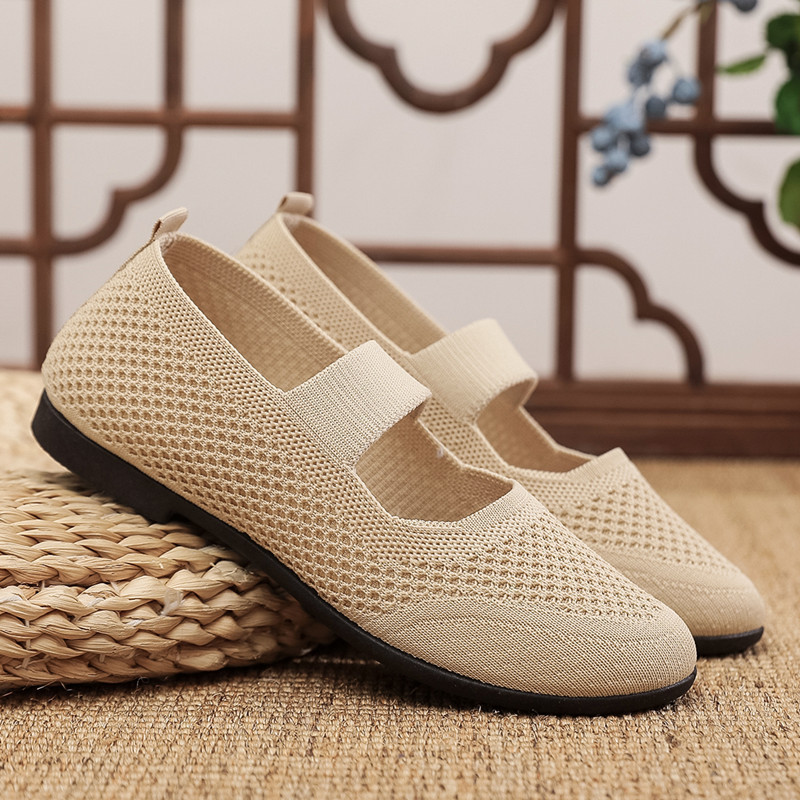 Picture of Old Beijing Cloth Shoes for Women, 2025 Summer New Style, Fly-Knit Mesh Breathable Women's Shoes, Soft-Soled Shoes for Middle-Aged and Elderly Mothers, Cross-Border