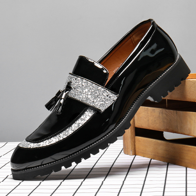 2558 Loafers Cross-border plus size 45 New Pointed Leather Shoes Men's Fashion Sequins British Fringe Loafers