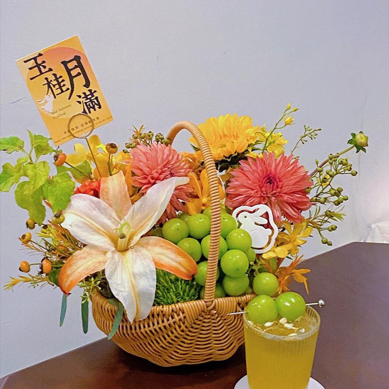 Picture of Mid-Autumn Festival bouquet decoration card Yugui Yueman new national style gift box decoration card flower shop bouquet greeting card
