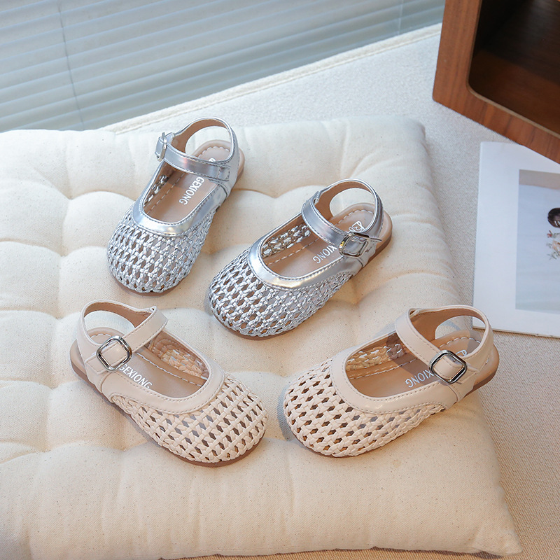 Korean Style Girls' Princess Shoes Summer New Children's Hollow Woven Sandals Shallow Mouth Baby Girl's Milk Shoes Bean Shoes