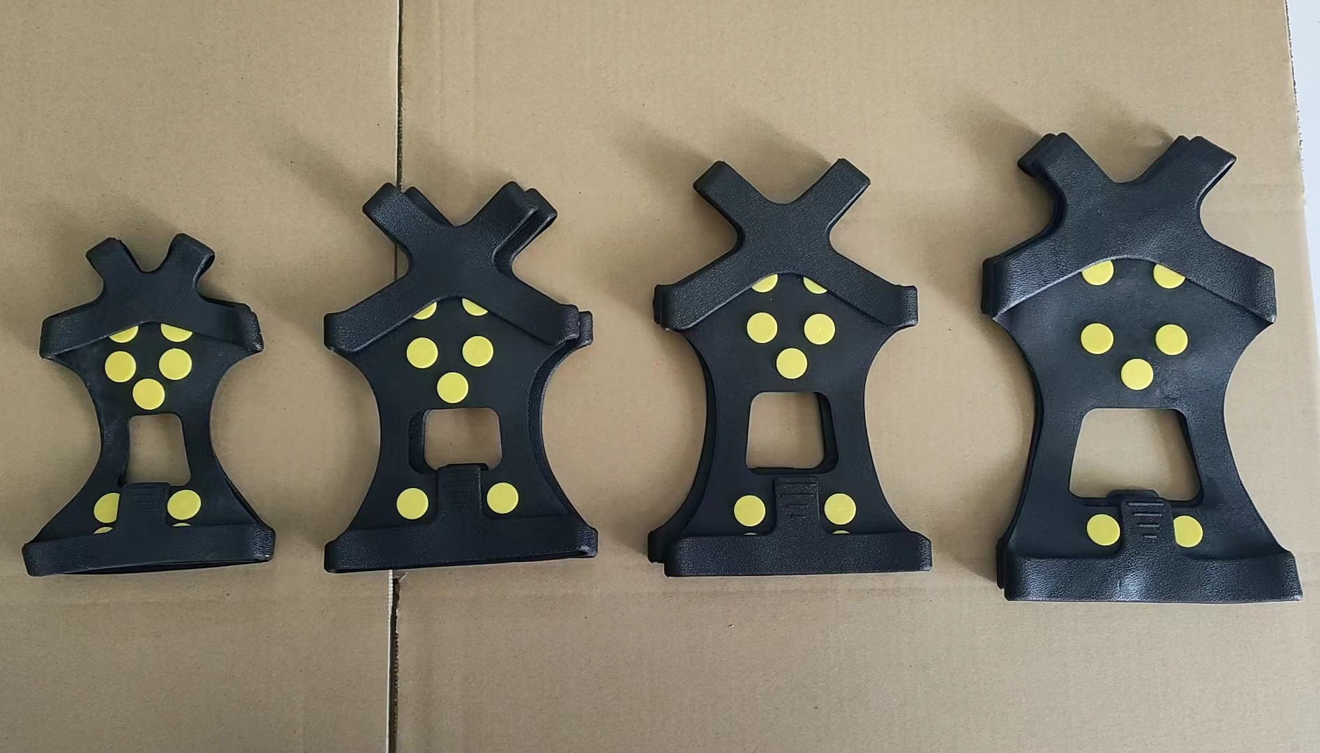 Picture of Cross-Border Ten-Pin Anti-Skating Shoe Covers for Winter Outdoor Sports Mountaineering and Rock Climbing Snow Silicone Crampons Shoe Spike Foot Covers