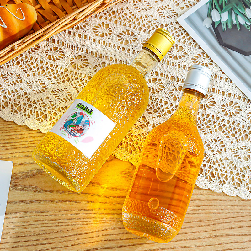 Picture of Transparent 200ml-500ML fruit wine bottle with lid bayberry wine bottle empty bottle fruit wine beverage bottle wholesale glass bottle