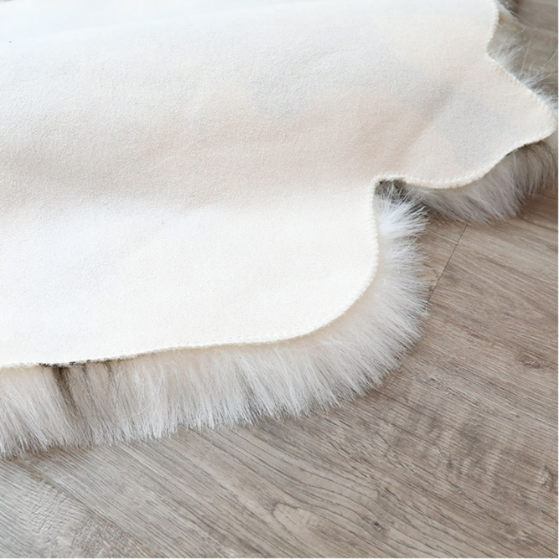 Picture of Modern Simple Machine Washable Imitation Reindeer Fur Carpet Bedroom Blanket Floor Mat Bedside Imitation Animal Blanket Dressing Mirror