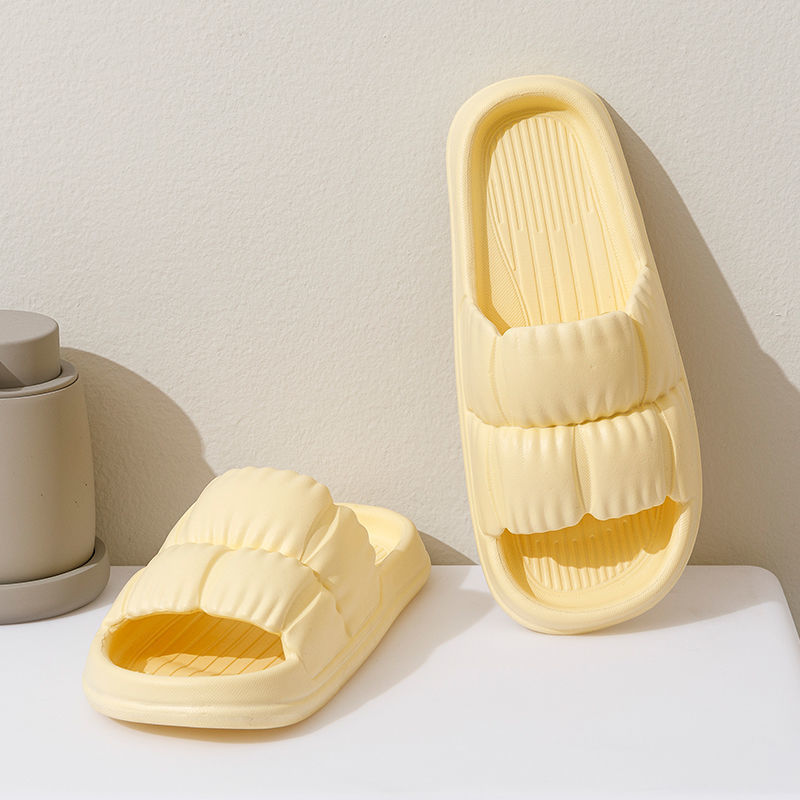 Picture of 2025 New Style Shit Slippers Men's Indoor and Outdoor Wear Eva Home Sandals Women's Summer Non-slip Bathroom