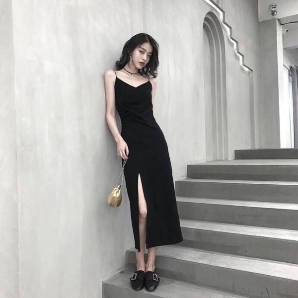 Picture of Suspbottomer Dress Women's Platycodon French Slimming Look 2025 New Summer Retro Slit Inner Bottoming Little Black Skirt