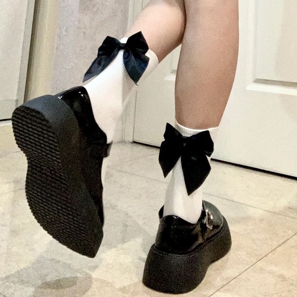 Zhuji factory handmade bow Lolita black bow socks girls Japanese cute sweet jk tube socks