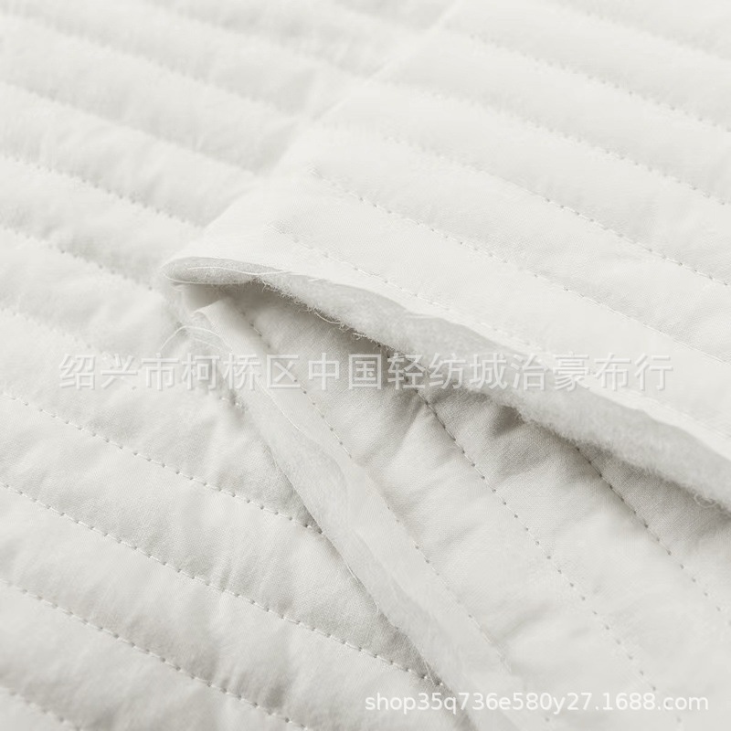 Picture of Wholesale White Double-Sided Pure Cotton Horizontal Strip Linear Children's Mattress Fabric Large Capacity Baby Mommy Bag Quilted Fabric