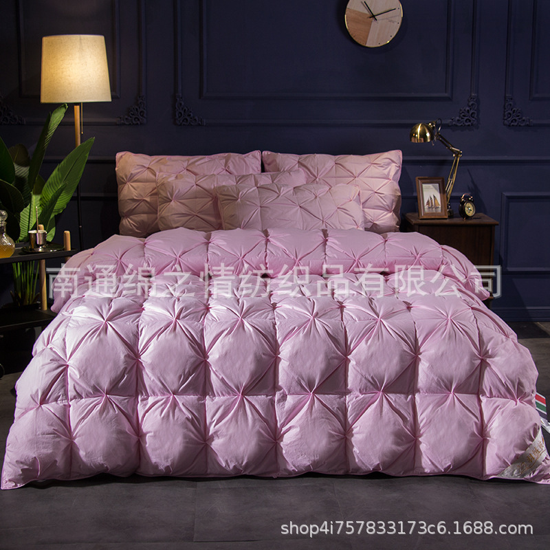 Picture of Cotton Down Velvet Quilt Core Quilt Cotton Twisted Flower Feather Silk Quilt Thickened Warm Winter Quilt Micro Business Generation Hair