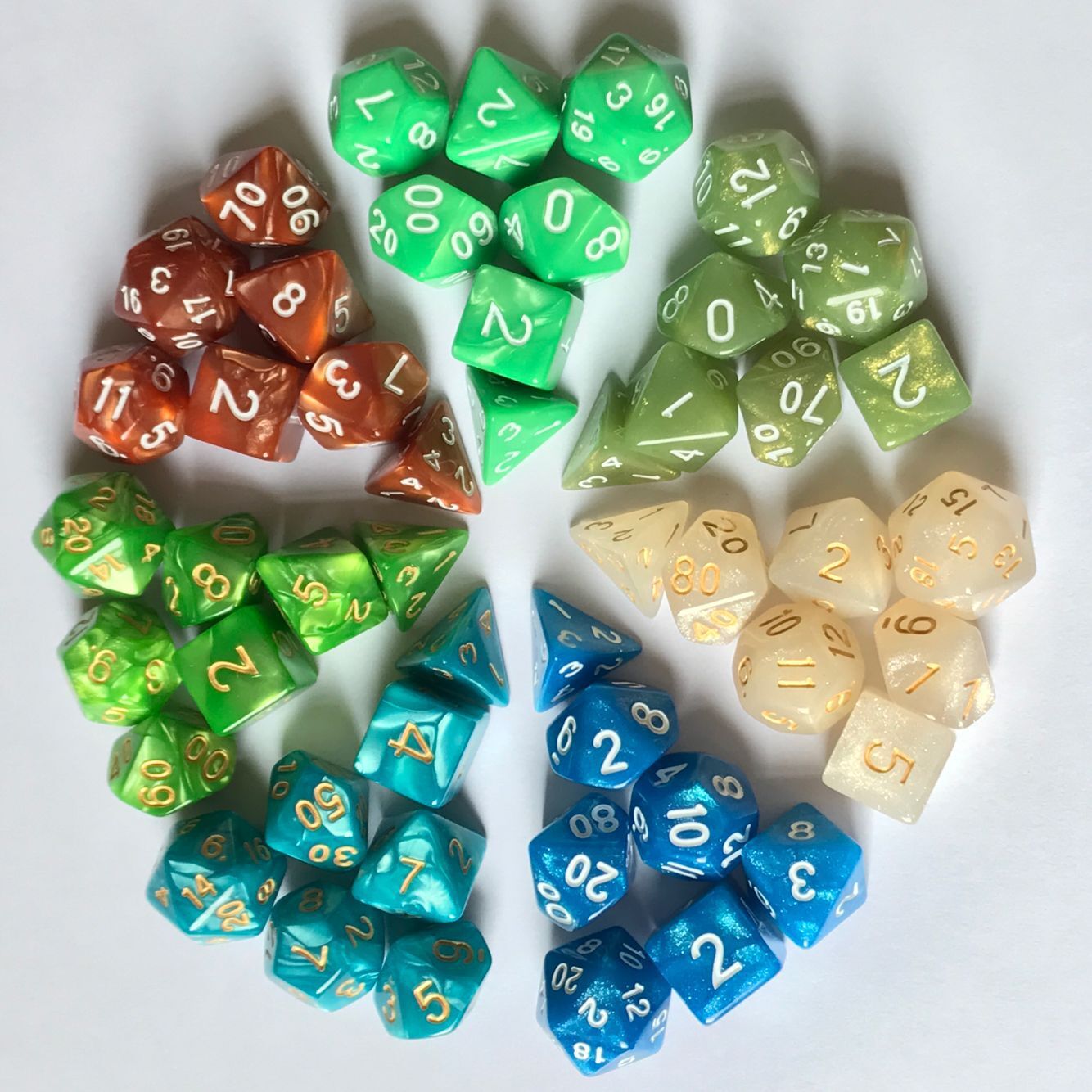 Picture of Multi-sided dice seven-piece Dungeons and Dragons table game dice DND sieve TRPG running group Amazon quick sale