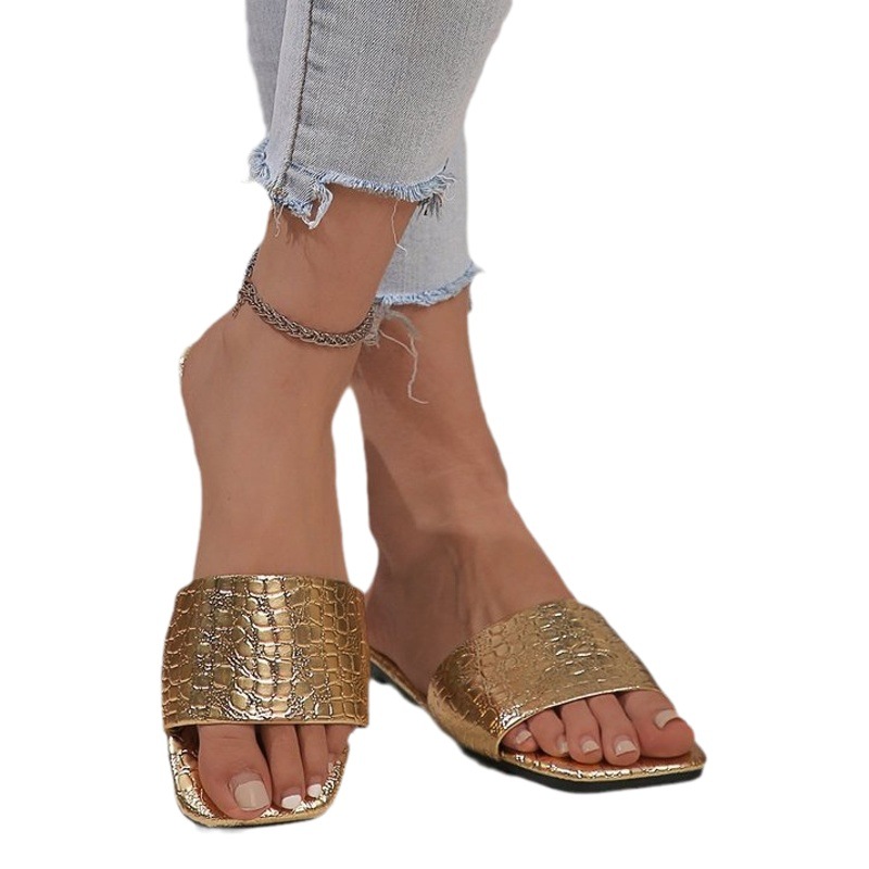 Wish Foreign Trade New Slippers Women's 2024 Summer Large Size Flat Snake Women's Shoes One-word Beach Sandals and Slippers Women's Batch
