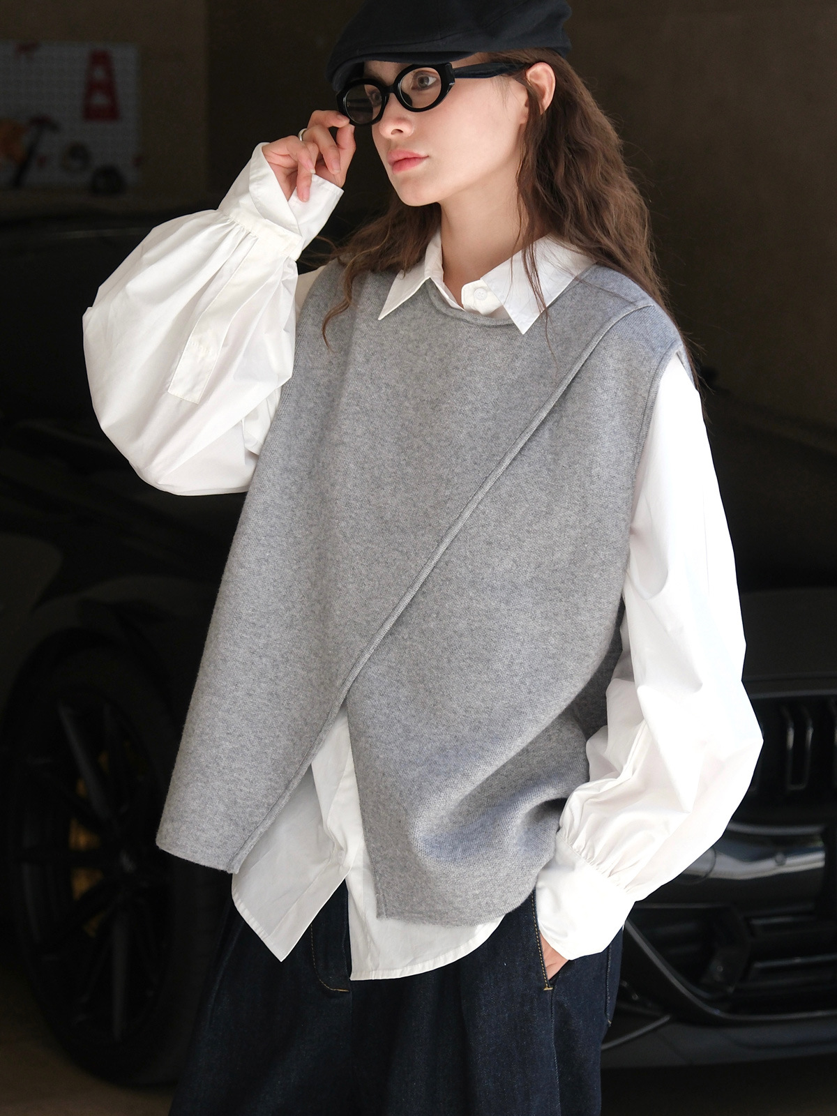 Lou Fu Autumn New Korean Style Design Sense Irregular Split Vest for Women