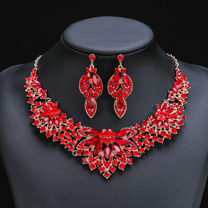 Picture of European and American cross-border retro necklace suit women's 2-Piece Set leaves flowers exaggerated luxury jewelry New Bride wedding accessories