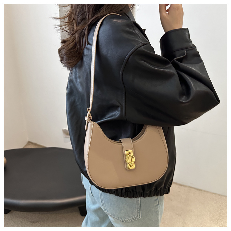 Picture of Bag Women's 2024 New Fashionable Autumn Popular Underarm Bag Korean-style All-match Western-style Women's Bag Niche Design Shoulder Bag