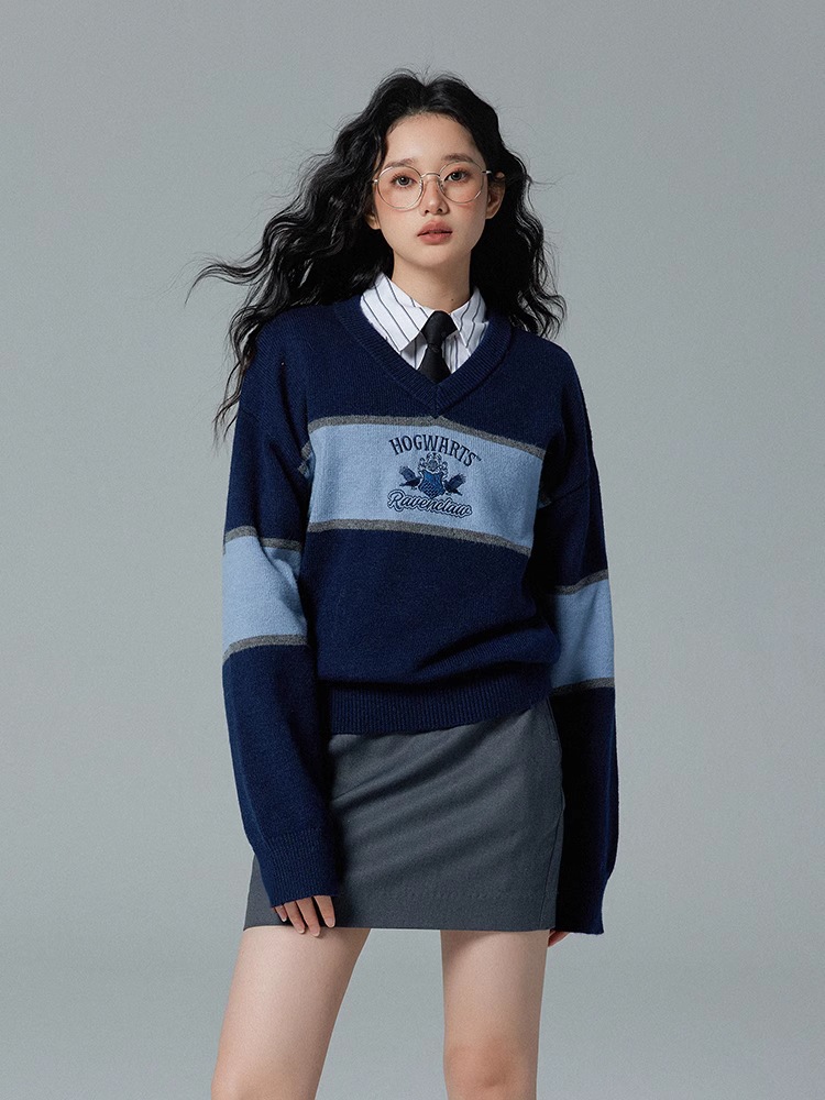 2024 Spring and Autumn New Harry Potter Embroidered striped contrast color sweater sweater women's V-neck sweet all-match top