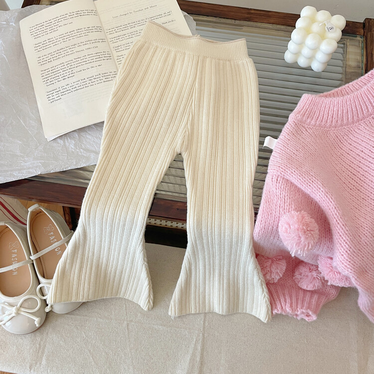 Picture of Girls Pullover Sweater 2025 Autumn and Winter New Korean Style Kidsren's Style Baby Girl Red Lantern Sleeve Fur Ball Sweater