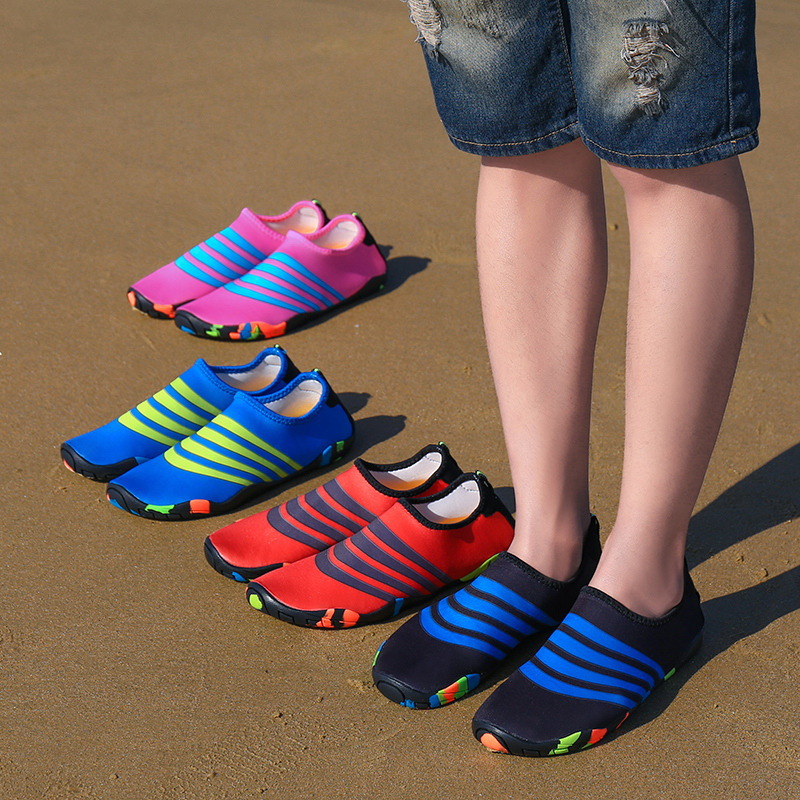 Cross-border explosions children's backwater shoes parent-child fitness skin shoes water shoes non-slip beach shoes swimming shoes a generation of hair