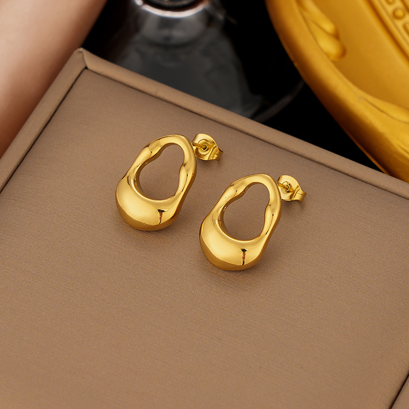 Picture of 2025 New Titanium Steel Irregular Drop-Shaped Necklace Earrings for Women Niche Accessible Luxury Design High-End Clavicle Chain