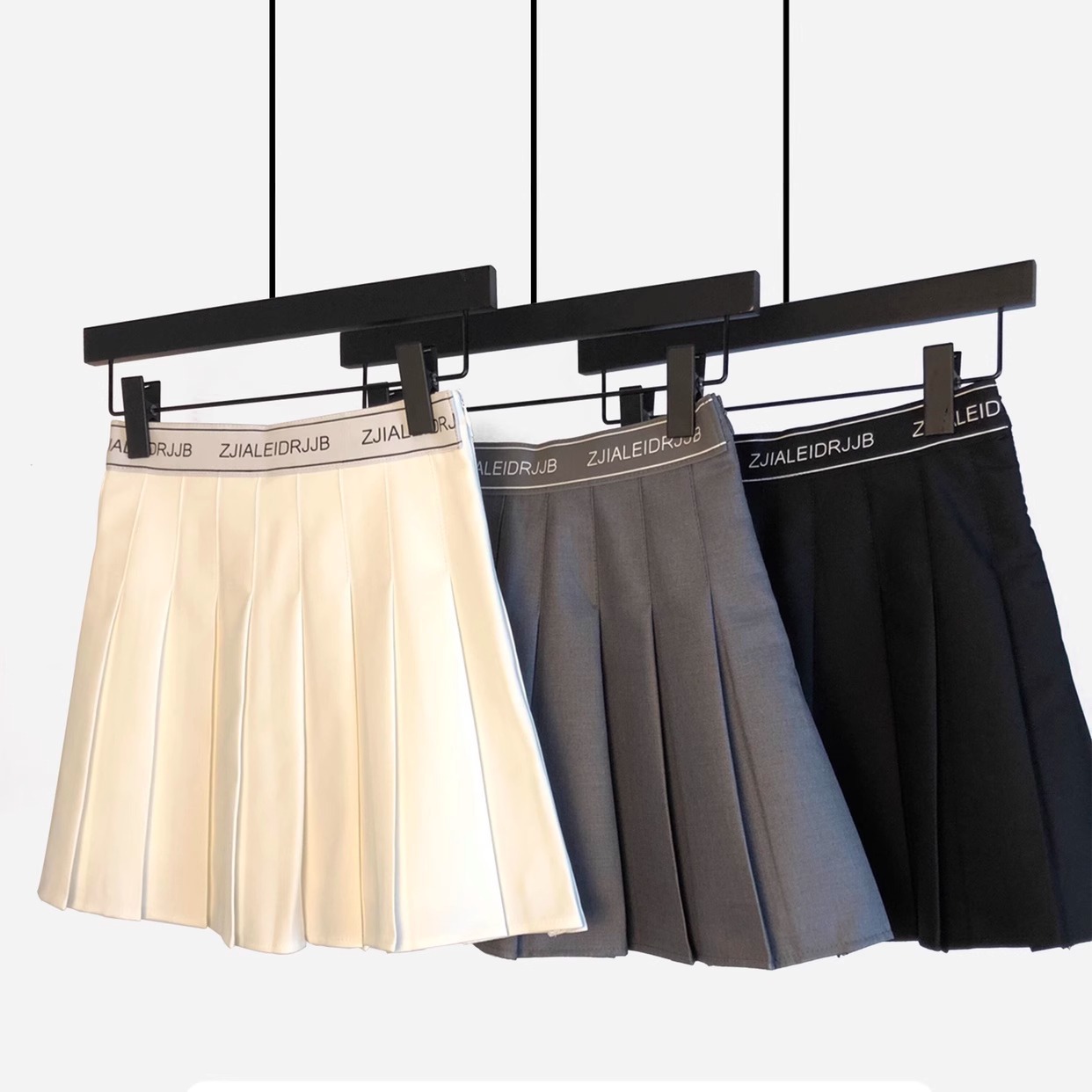 Spring and Autumn Japanese Pleated Skirt Slim-proof High Waist Letter A- line Skirt English Short Skirt Women's Sweatshirt All-match