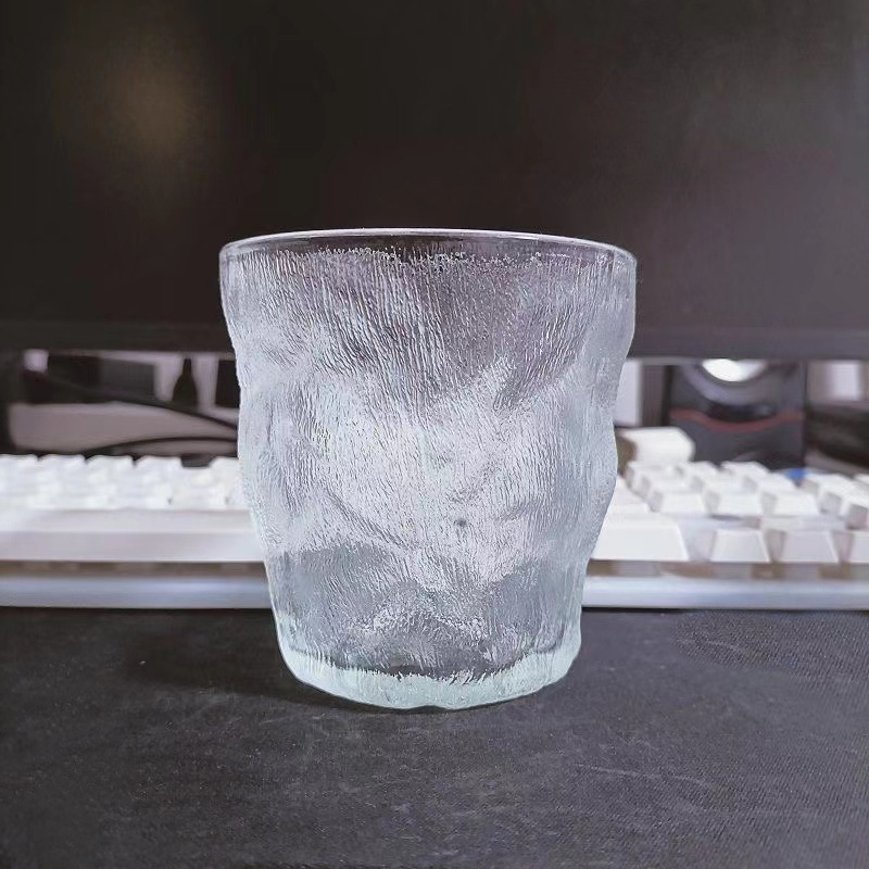 Picture of Rotating shake cup whiskey gyro Cup foreign wine glass water ripple Glacier Cup vertical stripe tumbler water Cup wholesale