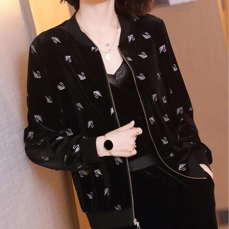Picture of Casual Golden Velvet Coat Women's Fashionable Instagram Style Women's Autumn New Clothes Korean Loose Western Style Baseball Suit Jacket