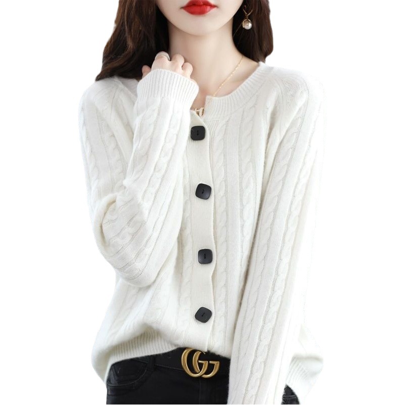 Sweater coat knitted cardigan women's spring and autumn clothing 2024 new popular age-reducing Western style top loose fashion short