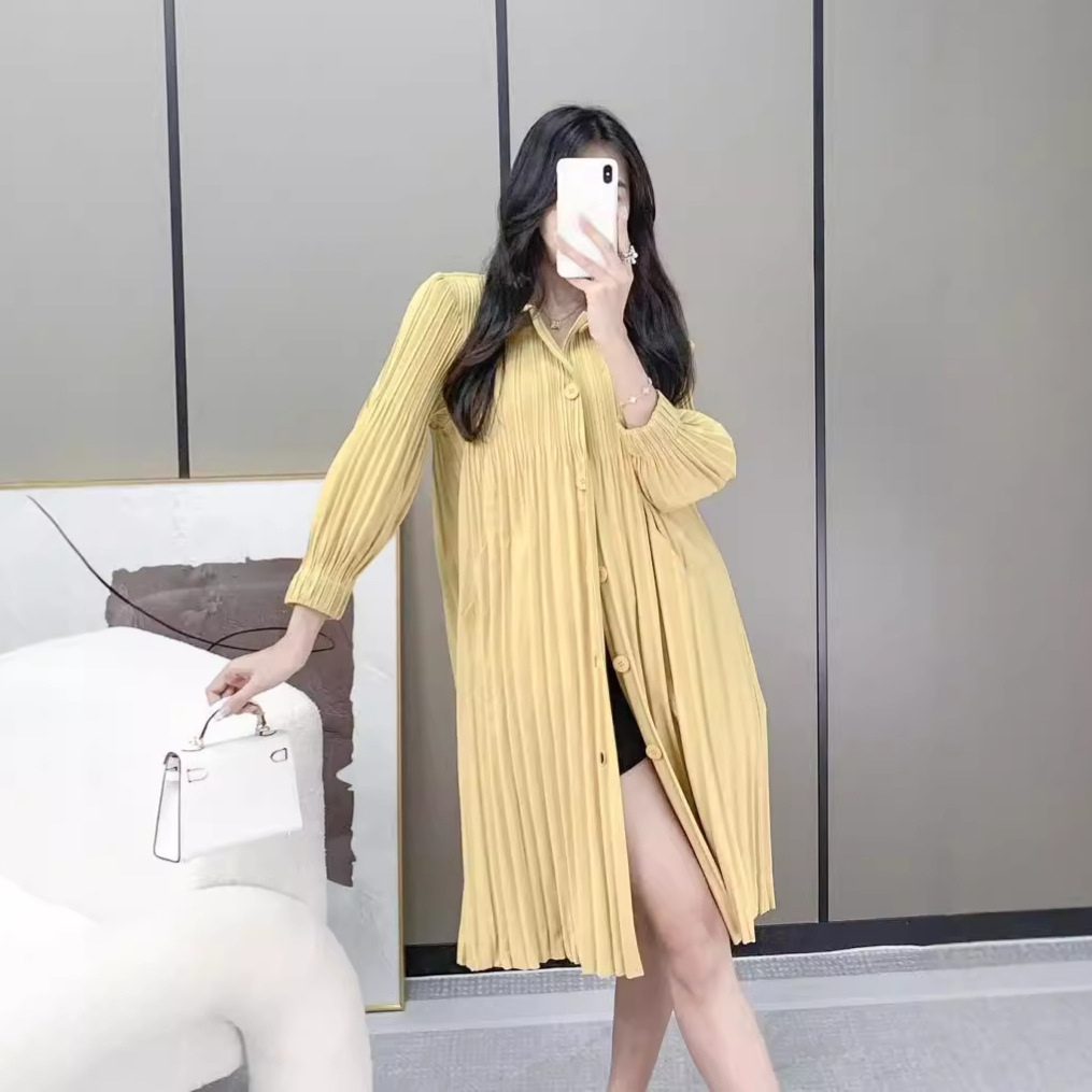 High-end Pleated Women's Jacket All-match 2024 Autumn and Winter New Elegant Casual Single-breasted Warm Long-sleeved Jacket