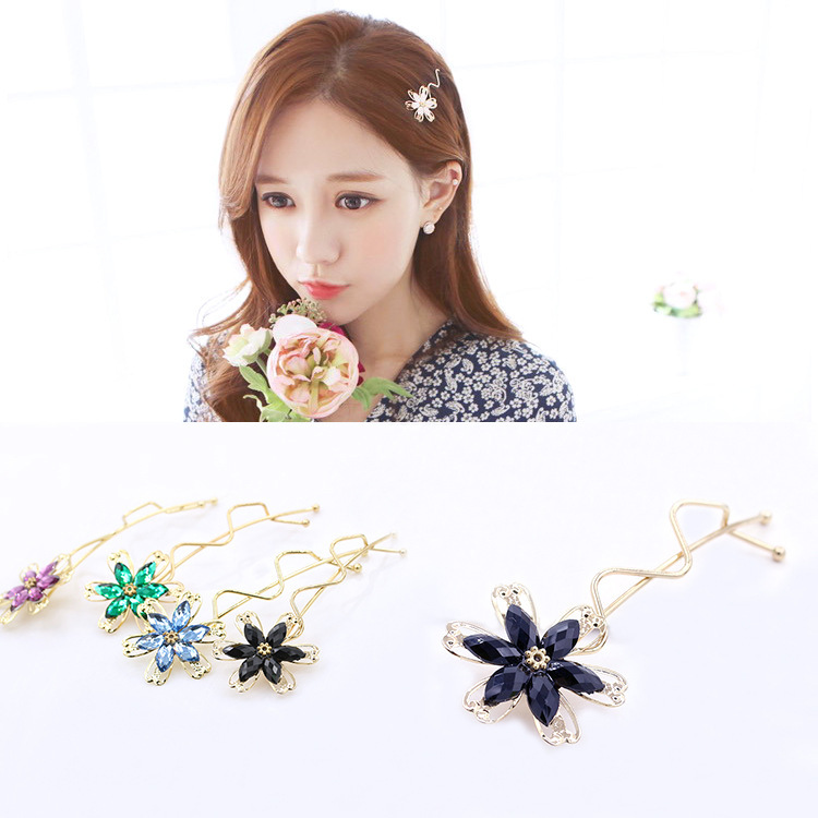 Manufacturers Korean hair accessories sweet temperament crystal flower hairpin twist clip side clip headdress wholesale