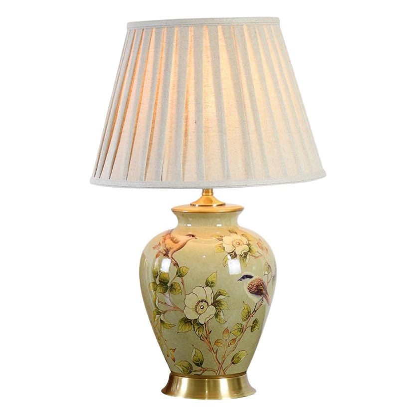 Simple modern high-end American living room sofa side lamp Nordic bedroom bedside lamp ceramic vase table lamp