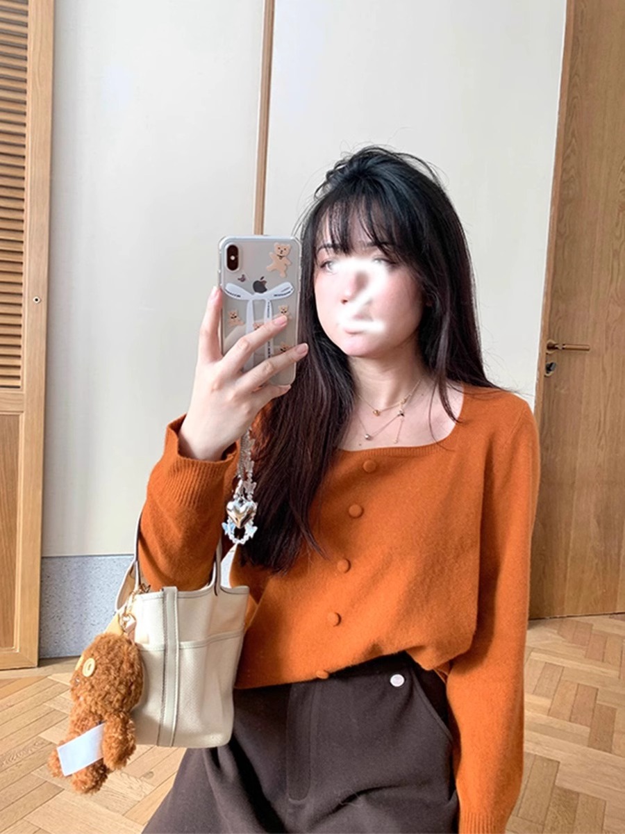 Picture of Toe Tendon Persimmon Ruyi Square Collar Inner Base Shirt Women's Autumn and Winter Loose Fat Shoulder Sweater Knitted Top